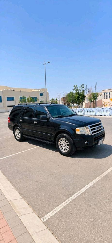 2013 Ford Expedition thumbnail 3