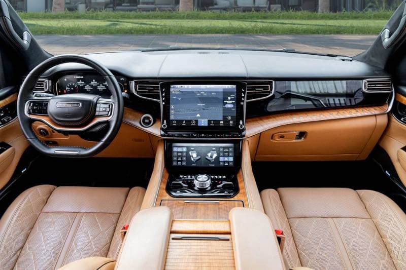 2023 Jeep Grand Wagoneer