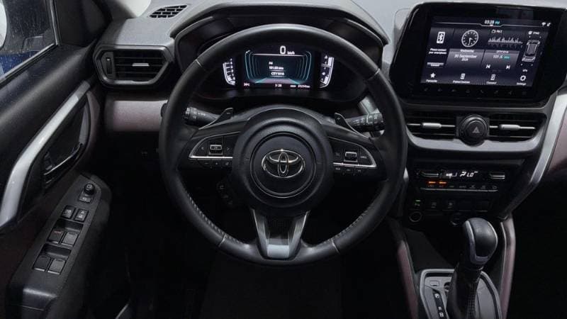 2026 Toyota Urban Cruiser thumbnail 6