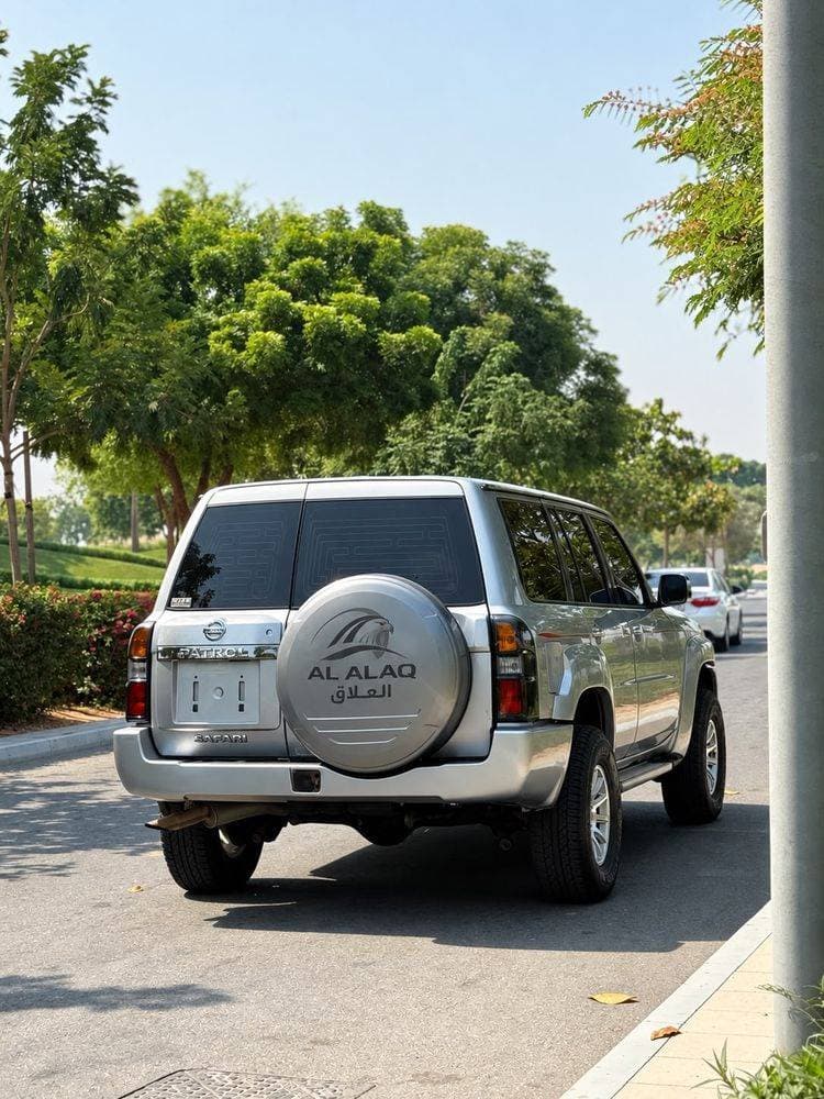 2014 Nissan Patrol thumbnail 6