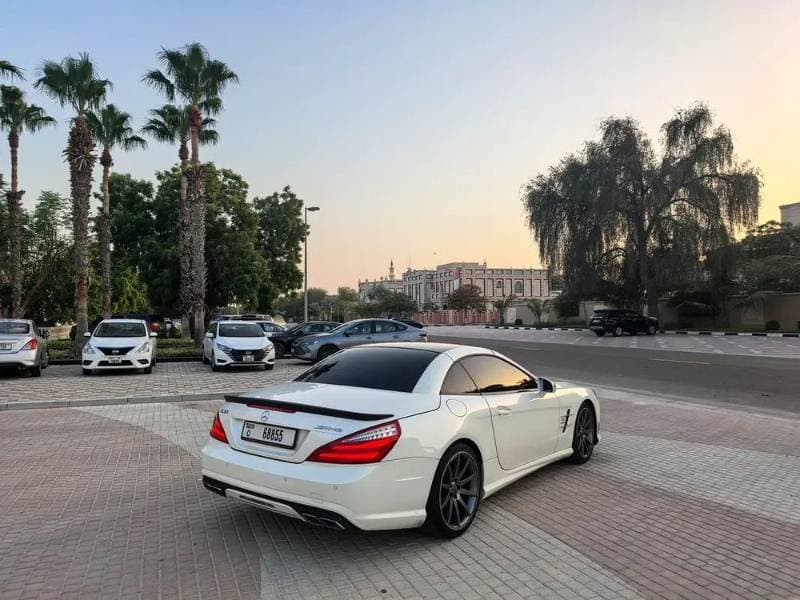 2013 Mercedes-Benz SL-Class thumbnail 3