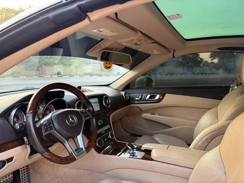 2013 Mercedes-Benz SL-Class thumbnail 2