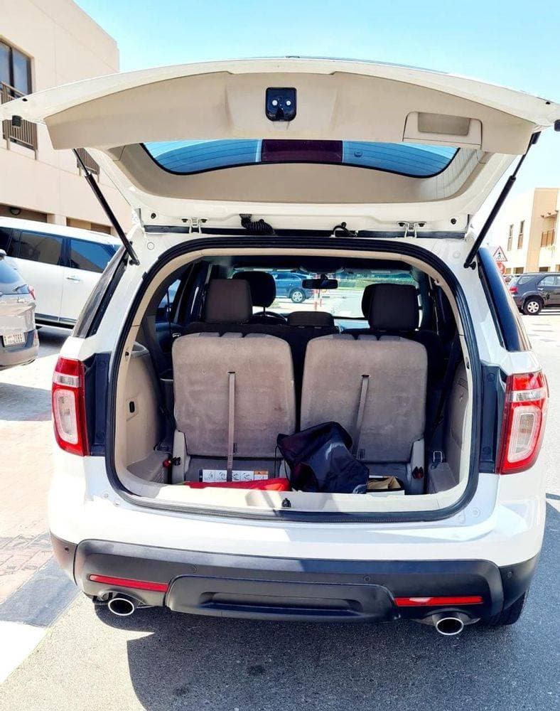 2014 Ford Explorer thumbnail 4
