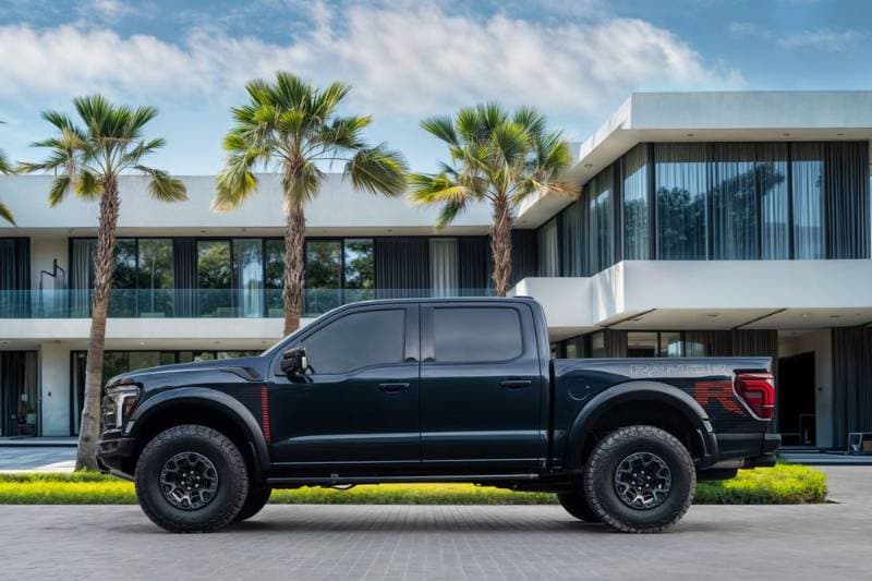 2025 Ford F-Series thumbnail 2