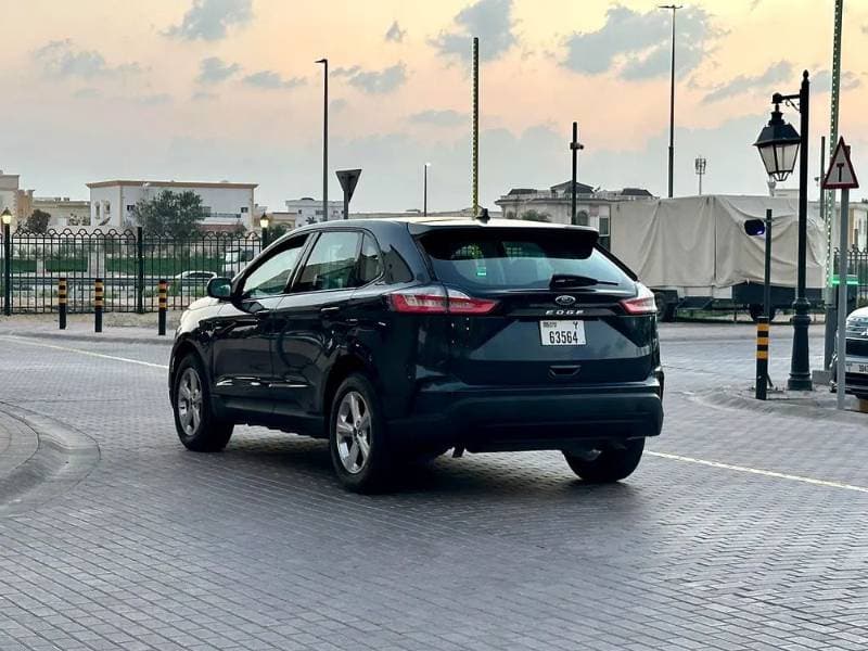 2022 Ford Edge thumbnail 2