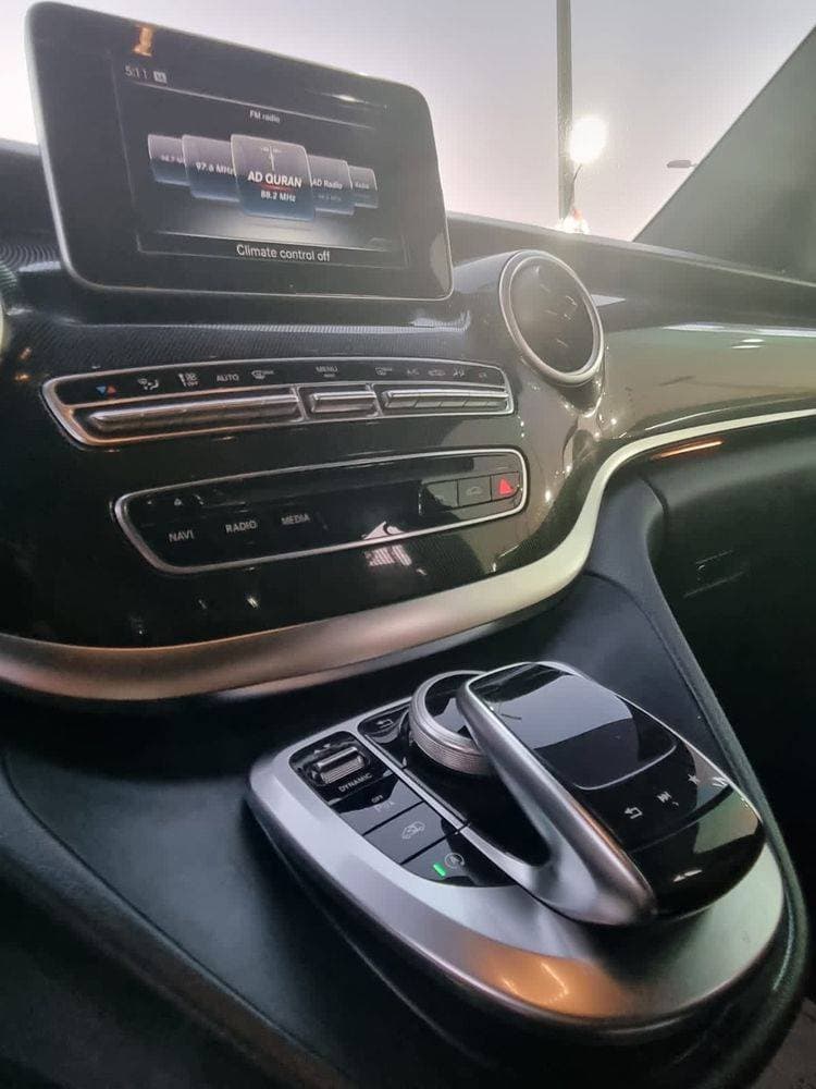 2018 Mercedes-Benz V Class thumbnail 4
