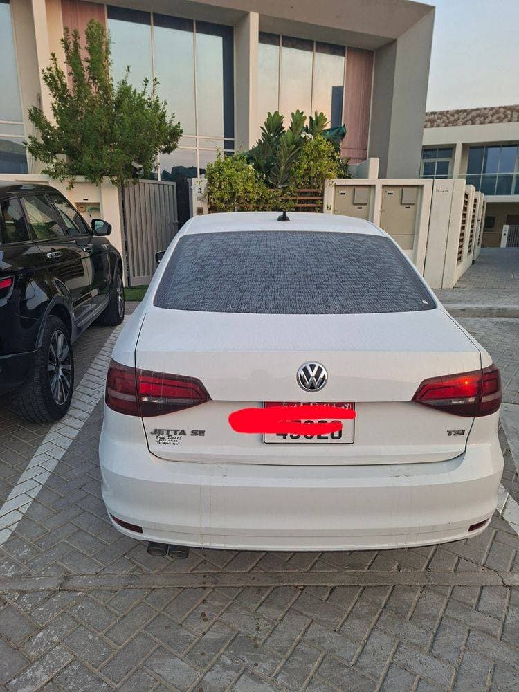 2017 Volkswagen Jetta thumbnail 3