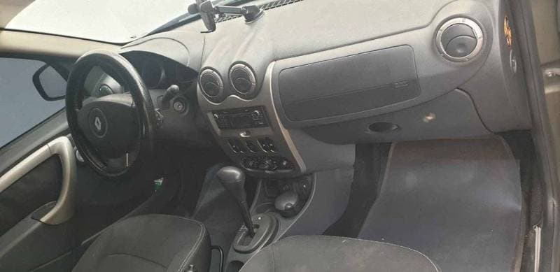 2015 Renault Duster thumbnail 5