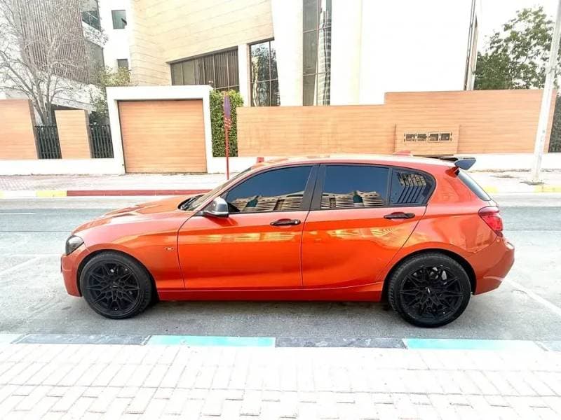 2014 BMW 1 Series Hatchback thumbnail 3