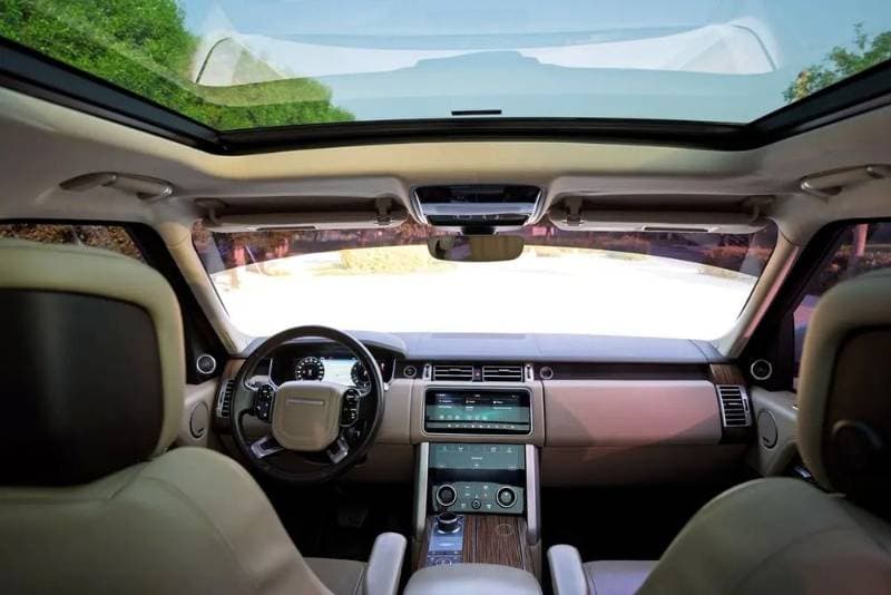 2019 Land Rover Range Rover thumbnail 2