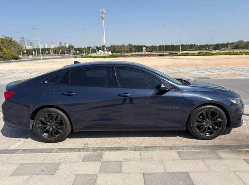 2018 Chevrolet Malibu thumbnail 4