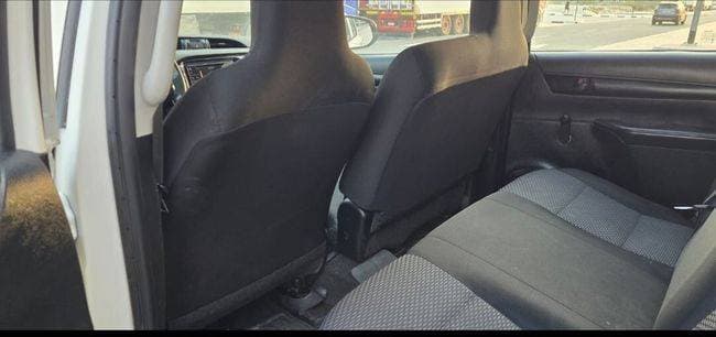 2019 Toyota Hilux thumbnail 3
