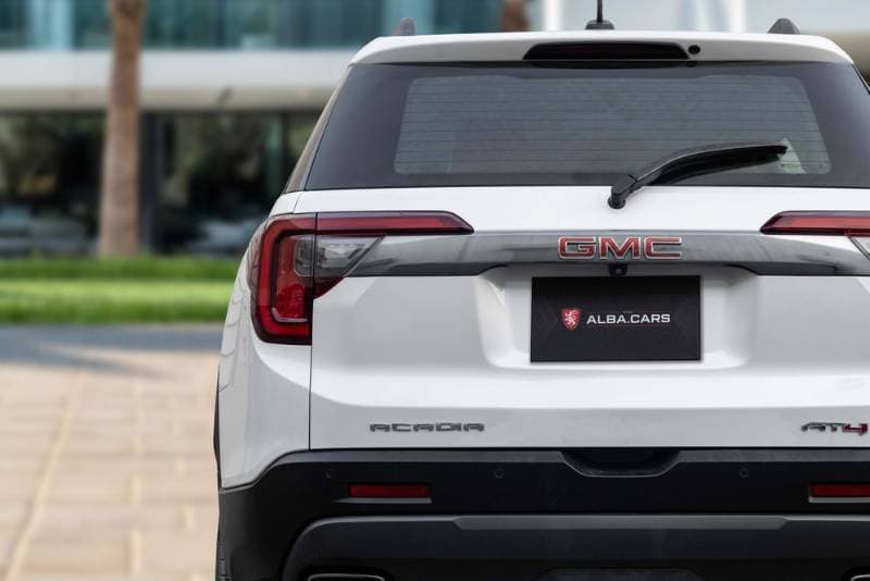 2023 GMC Acadia thumbnail 6