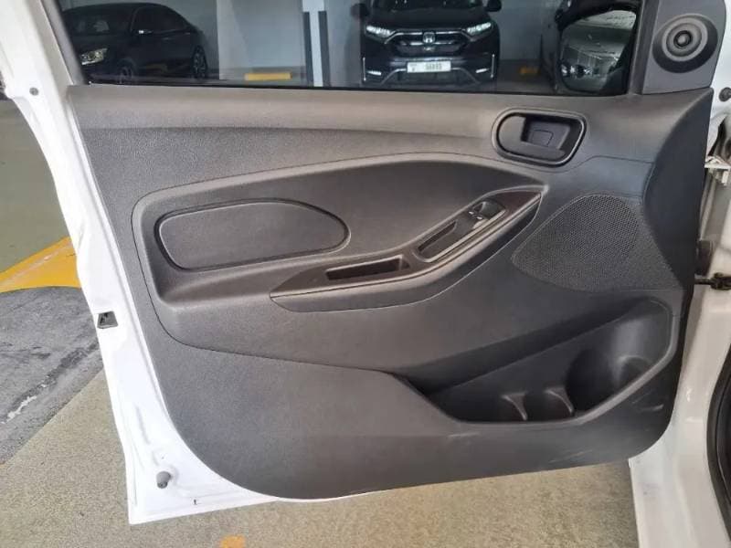 2016 Ford Figo thumbnail 5