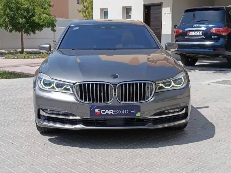 2017 BMW 7 Series thumbnail 2
