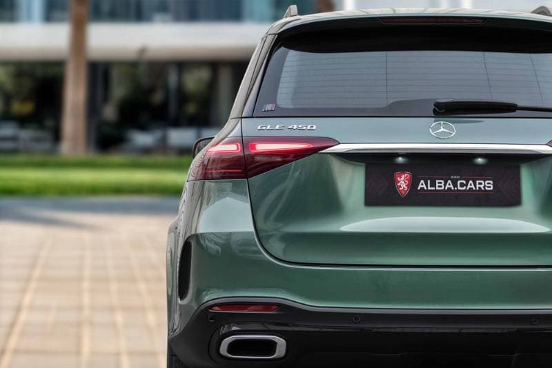 2025 Mercedes-Benz GLE-Class thumbnail 6