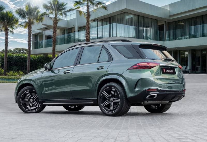 2025 Mercedes-Benz GLE-Class thumbnail 3