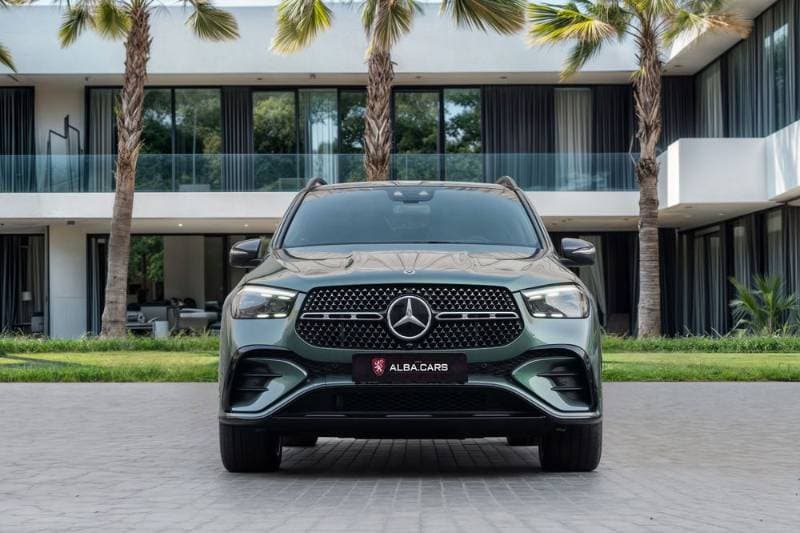 2025 Mercedes-Benz GLE-Class thumbnail 4