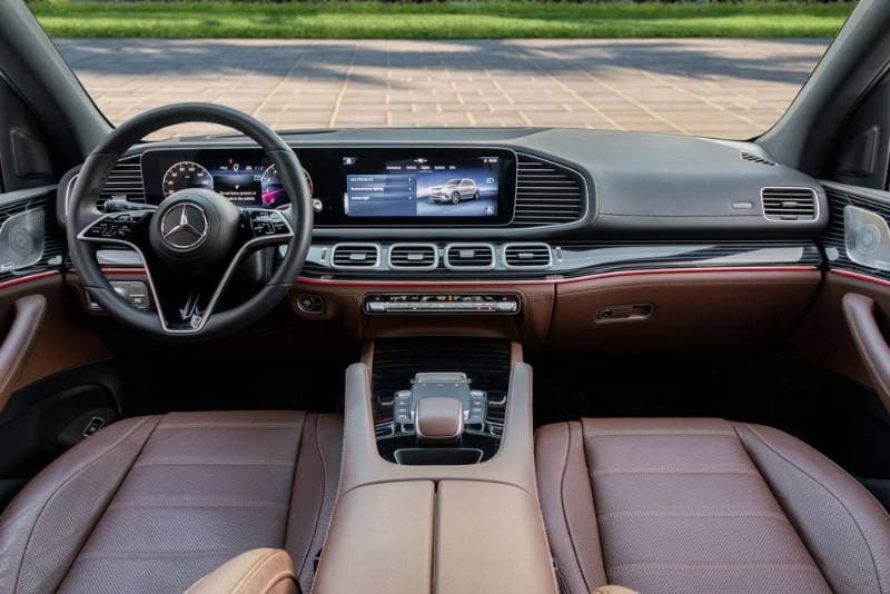 2025 Mercedes-Benz GLE-Class thumbnail 8