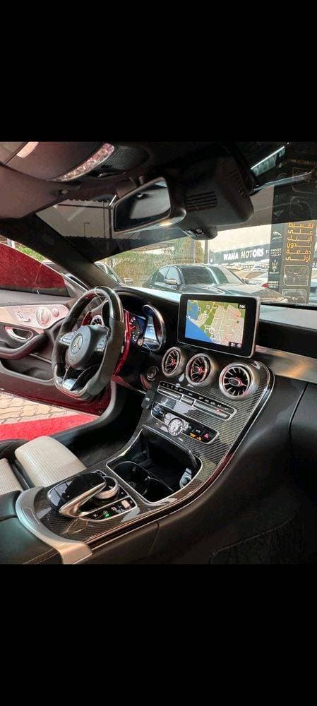 2017 Mercedes-Benz C-Class thumbnail 4