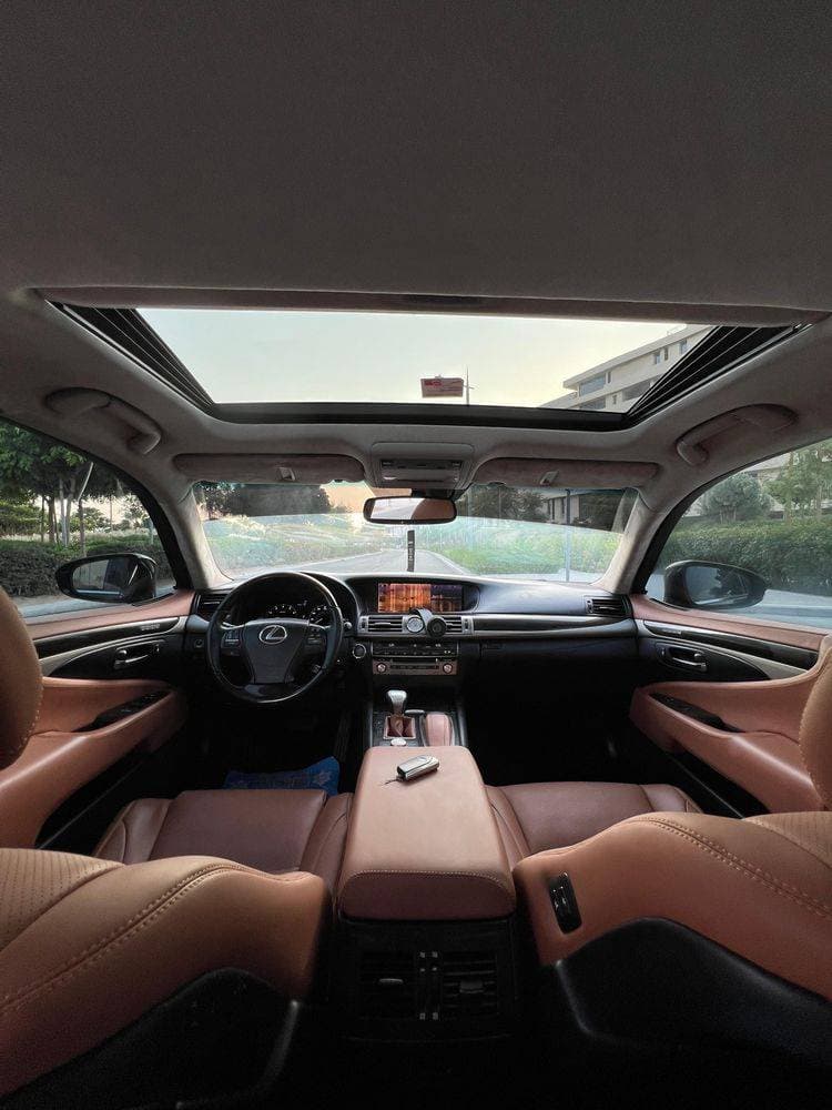 2014 Lexus LS 460 thumbnail 7