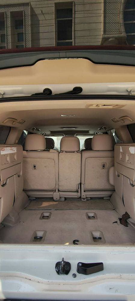 2019 Toyota Land Cruiser thumbnail 3