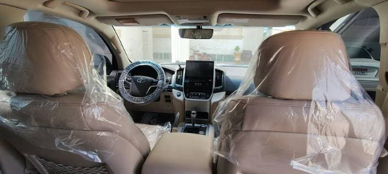 2019 Toyota Land Cruiser thumbnail 4