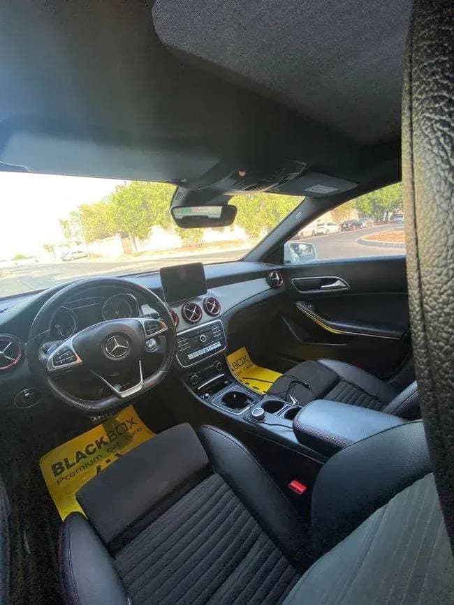 2019 Mercedes-Benz CLA-Class thumbnail 3