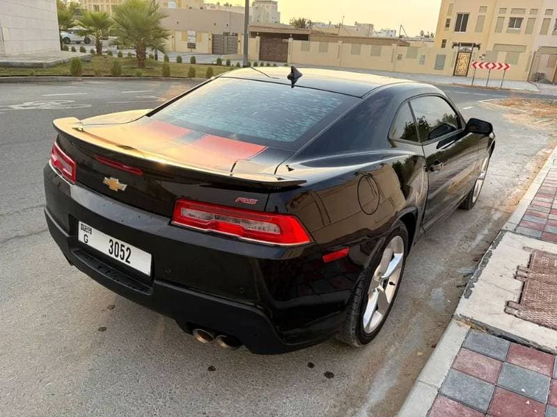2015 Chevrolet Camaro Coupe thumbnail 3