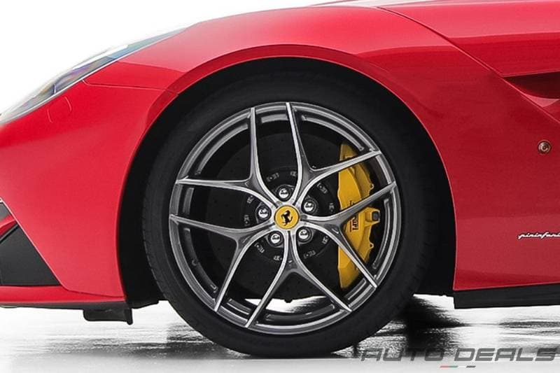 2014 Ferrari F12 berlinetta thumbnail 7