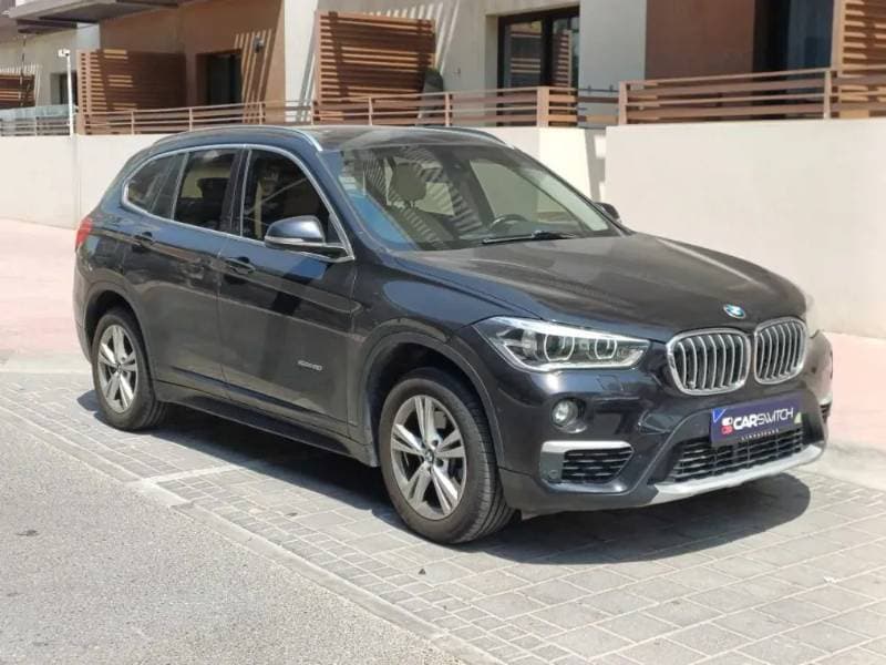 2017 BMW X1 thumbnail 4