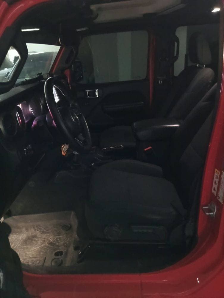 2018 Jeep Wrangler Unlimited thumbnail 3