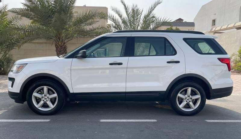 2018 Ford Explorer thumbnail 2