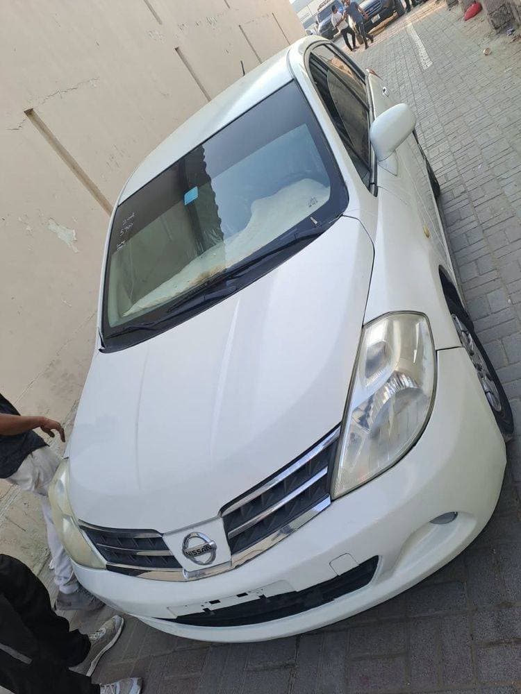 2008 Nissan Tiida thumbnail 3