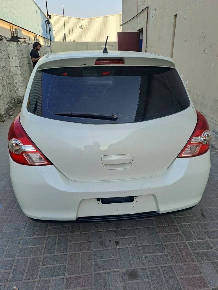 2008 Nissan Tiida thumbnail 5