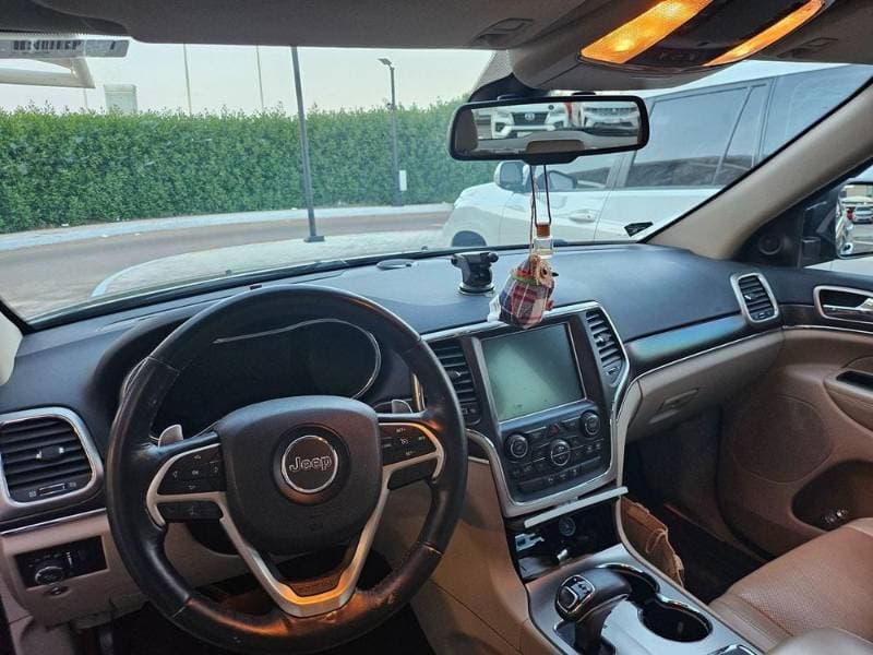 2015 Jeep Grand Cherokee thumbnail 2