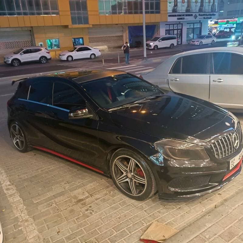 2013 Mercedes-Benz A250 thumbnail 4