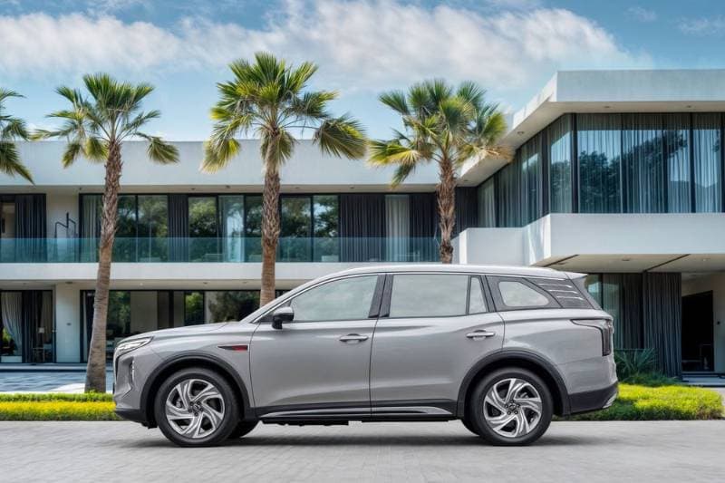 2025 Hongqi HS7 thumbnail 2
