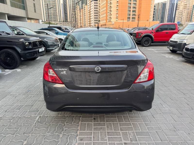 2022 Nissan Sunny thumbnail 3