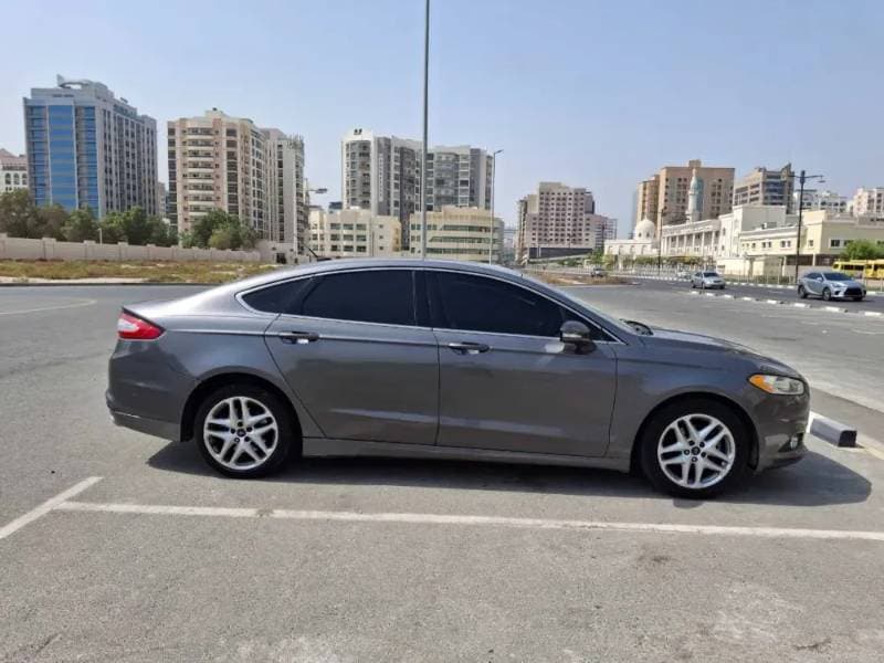 2014 Ford Fusion thumbnail 2