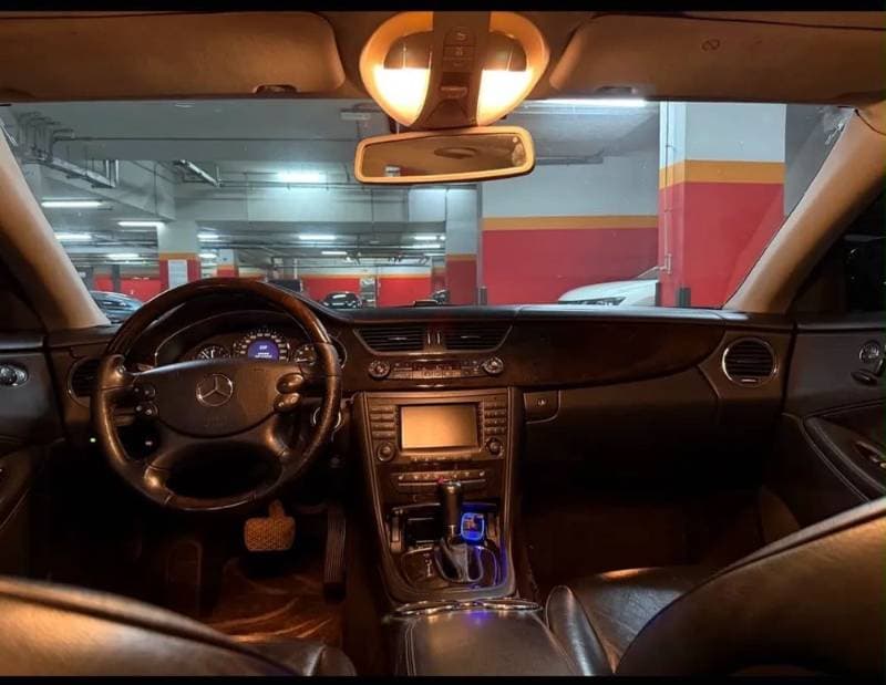 2007 Mercedes-Benz CLS-Class thumbnail 3