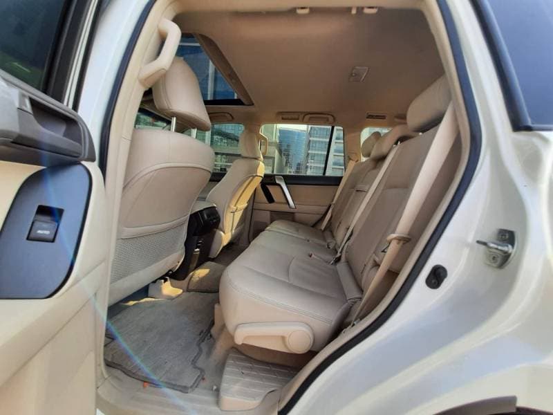 2018 Toyota Land Cruiser Prado thumbnail 2