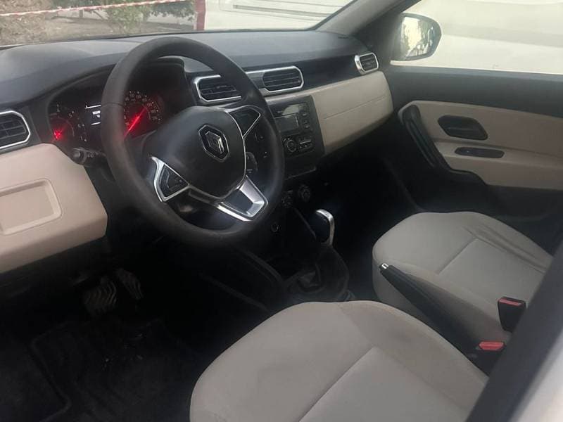 2019 Renault Duster thumbnail 2