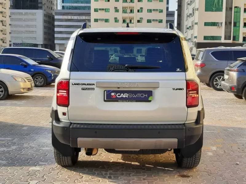 2025 Toyota Land Cruiser Prado thumbnail 6