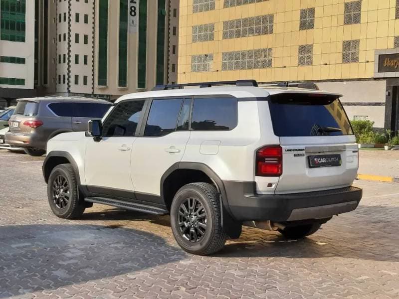 2025 Toyota Land Cruiser Prado thumbnail 7