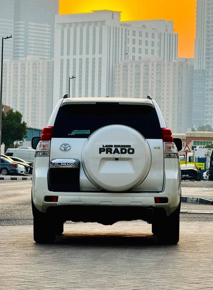 2010 Toyota Land Cruiser Prado thumbnail 3