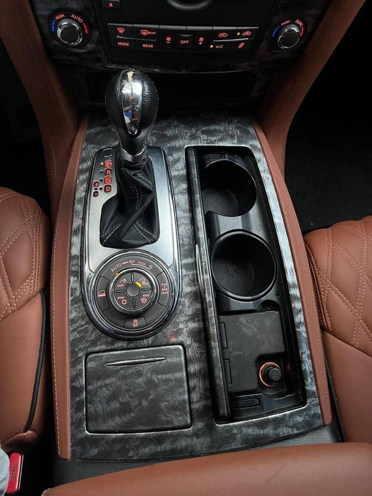 2011 Nissan Patrol thumbnail 2