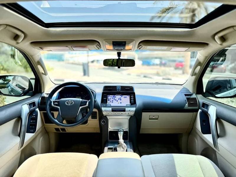 2019 Toyota Land Cruiser Prado thumbnail 2