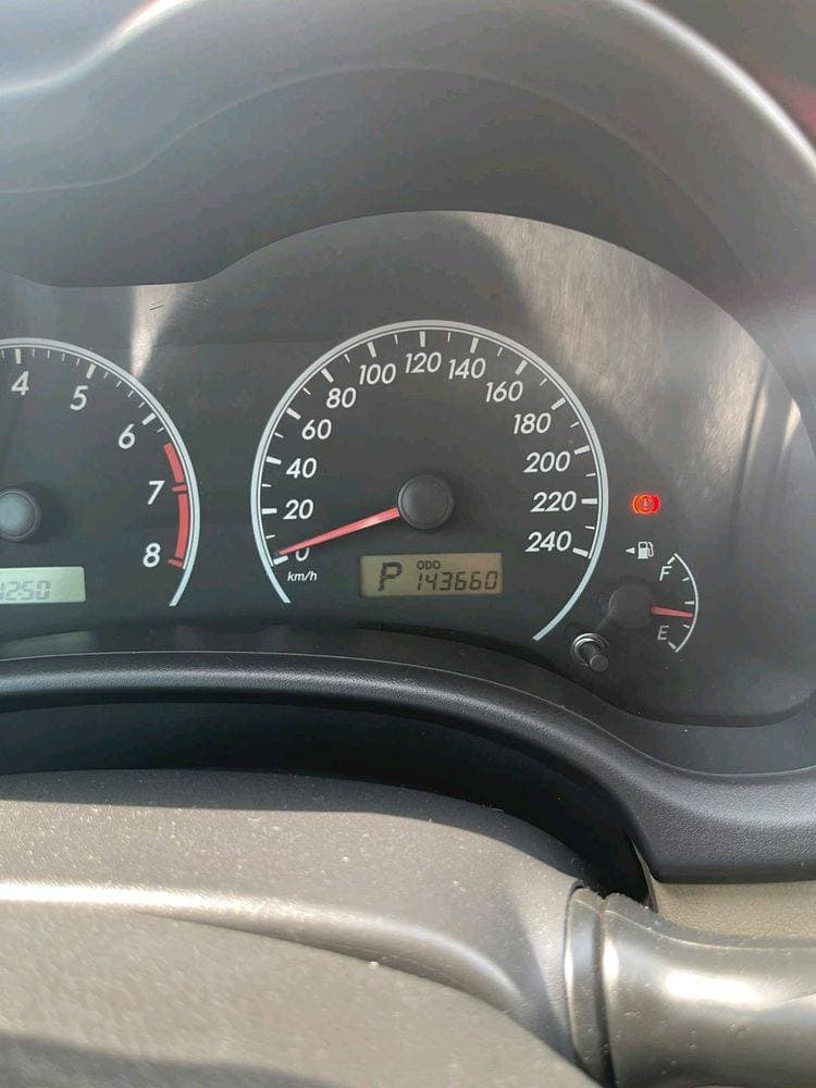 2011 Toyota Corolla thumbnail 5