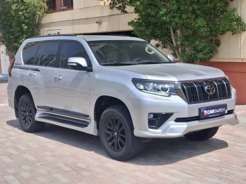 2022 Toyota Land Cruiser Prado thumbnail 3